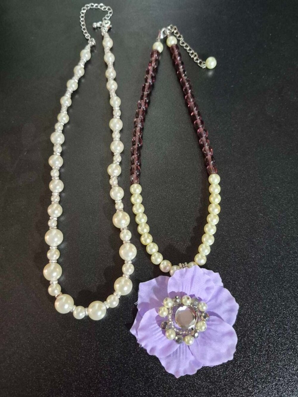 🌸 Vintage Boho Purple Flower & Faux Pearl Avon Statement Necklace 🌸